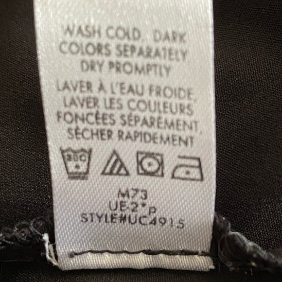 Calvin Klein elegant, black small sleeveless blouse in EUC - Picture 6 of 8